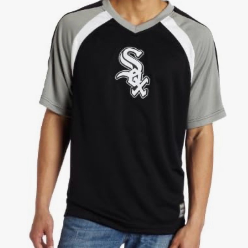 Majestic Athletic Chicago White Sox Men's Jetstream V-Neck Jersey